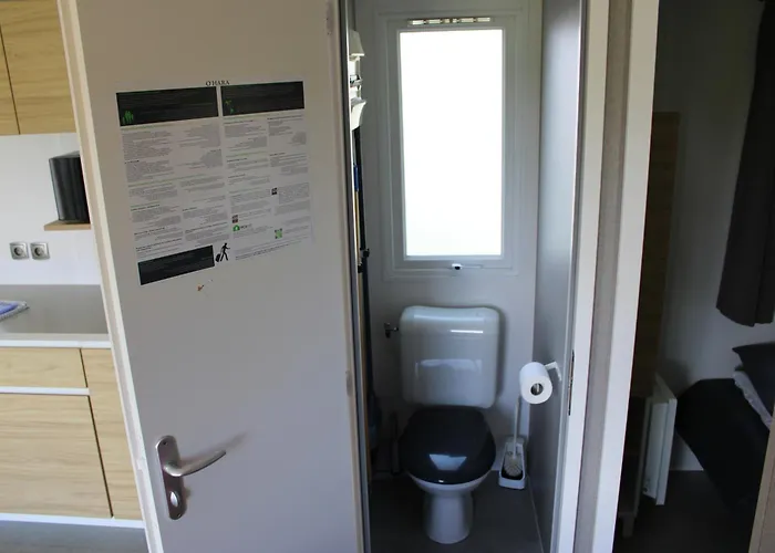 キャンプ場 Oos Heem Montenau